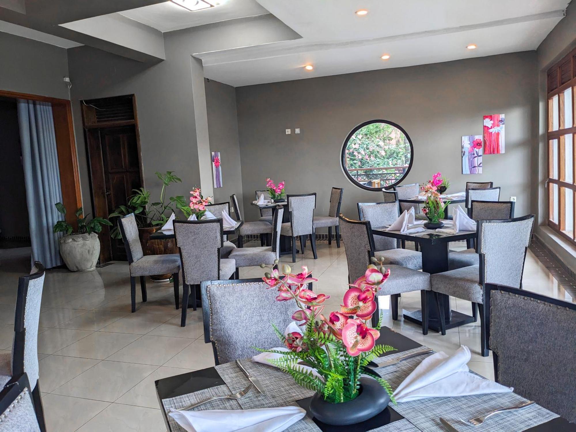 Kivu Hilltop View Resort 吉塞尼 外观 照片