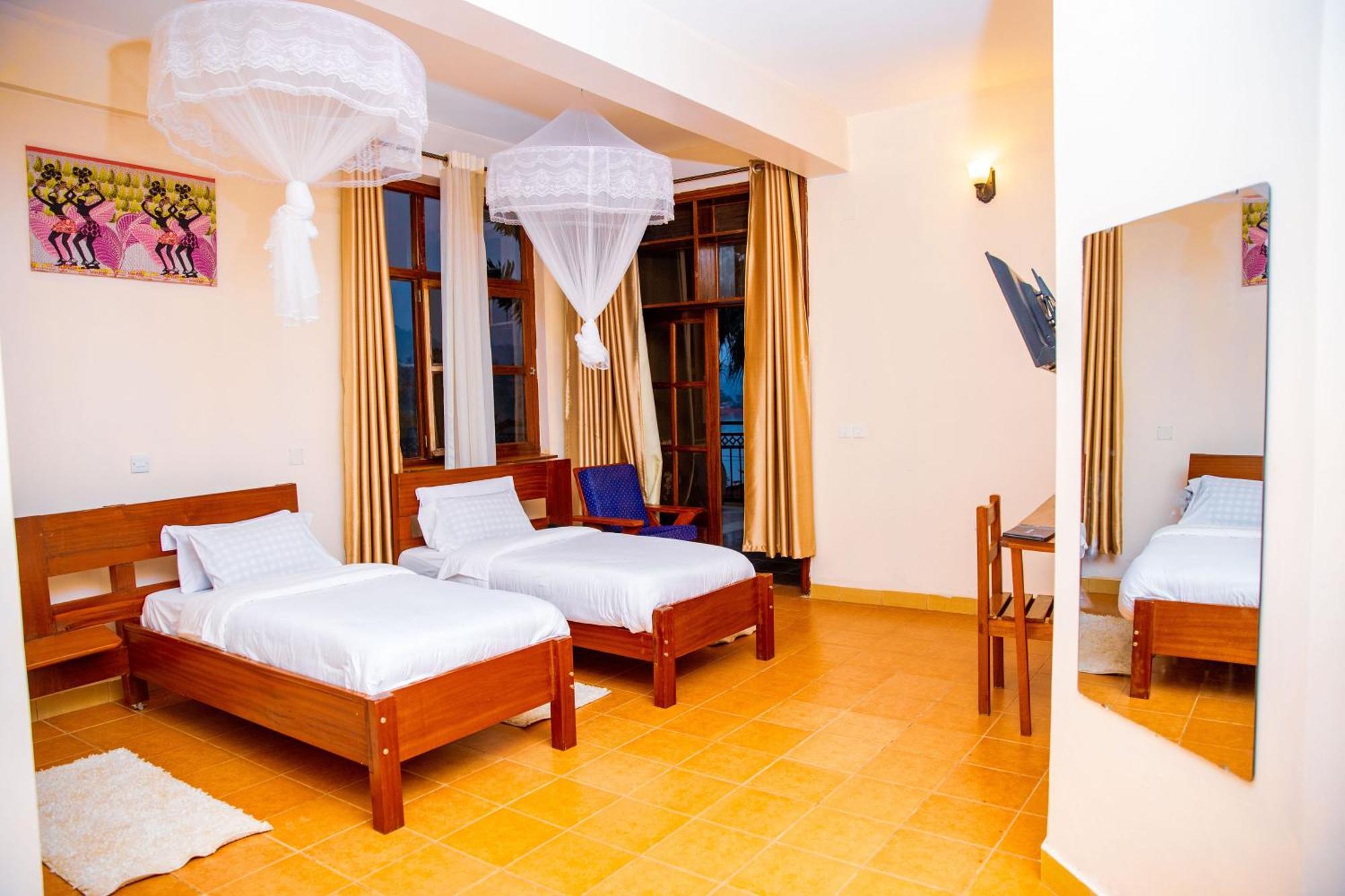 Kivu Hilltop View Resort 吉塞尼 外观 照片
