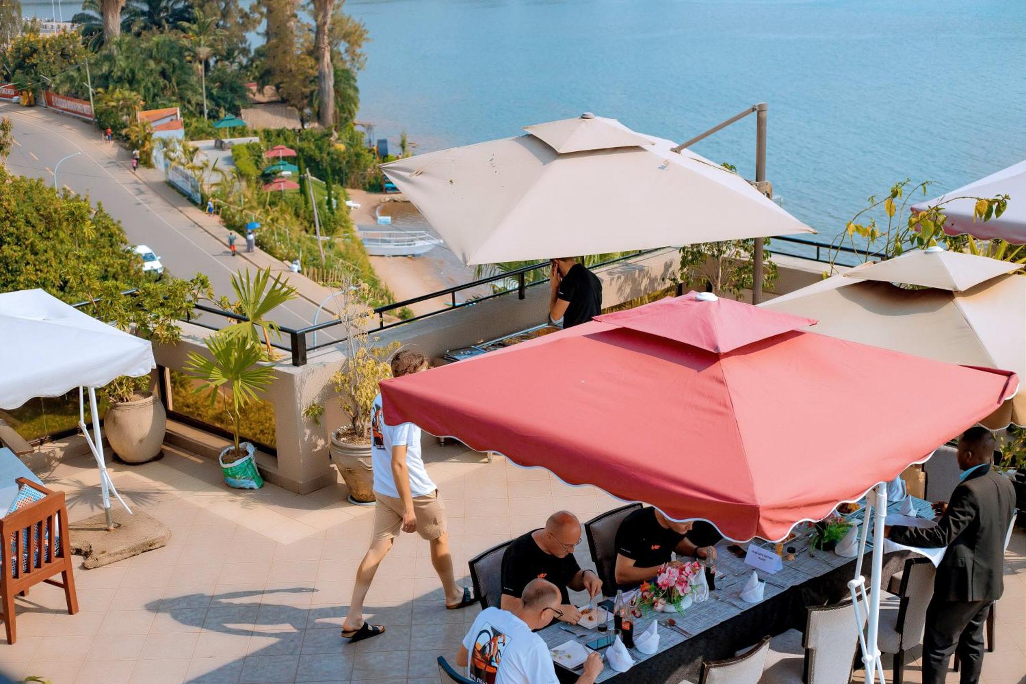 Kivu Hilltop View Resort 吉塞尼 外观 照片