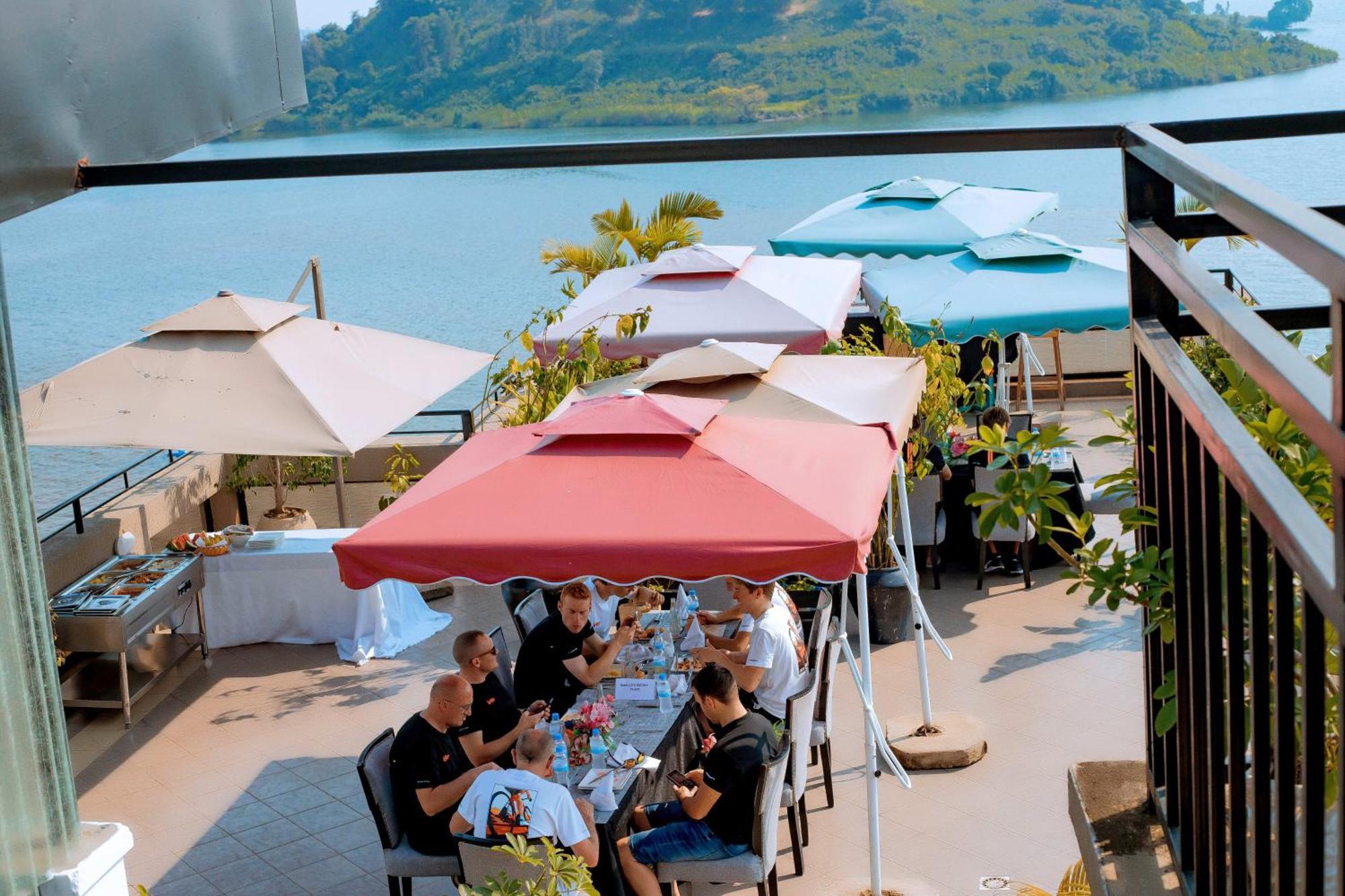 Kivu Hilltop View Resort 吉塞尼 外观 照片