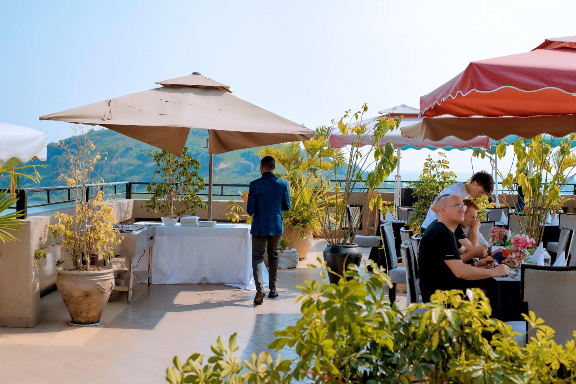Kivu Hilltop View Resort 吉塞尼 外观 照片